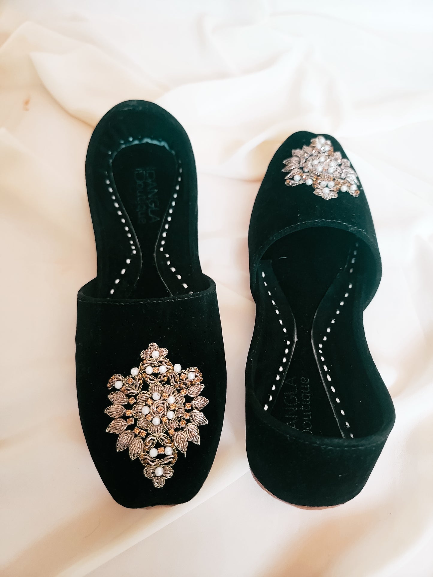 Billie Black Jutti/Khussa