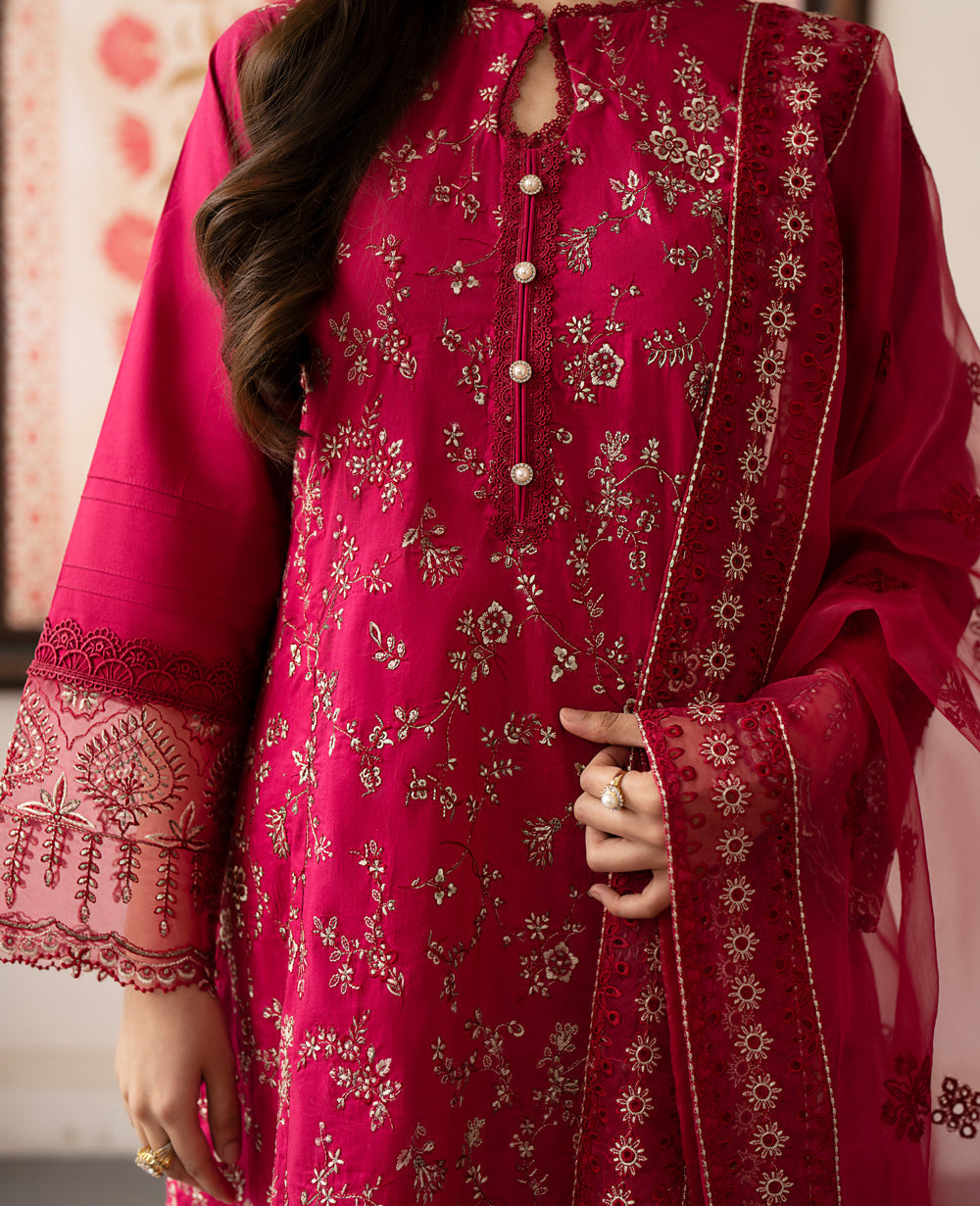 Sara Lawn Red Salwar kameez