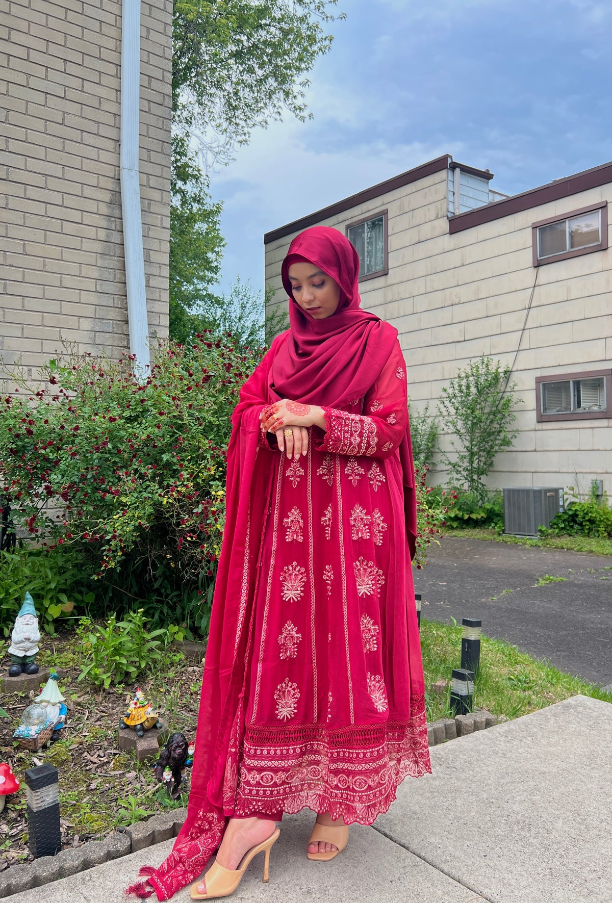 Dia Red Anarkali suit